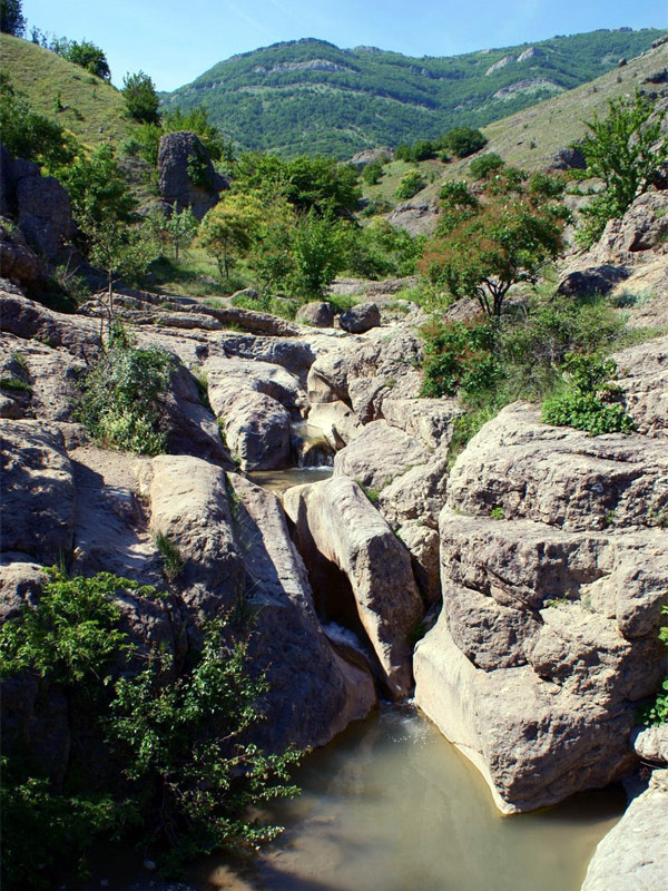 Арпатские водопады. Поход по Крыму с рюкзаком.